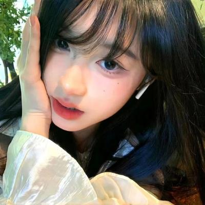 漂亮男孩直播中